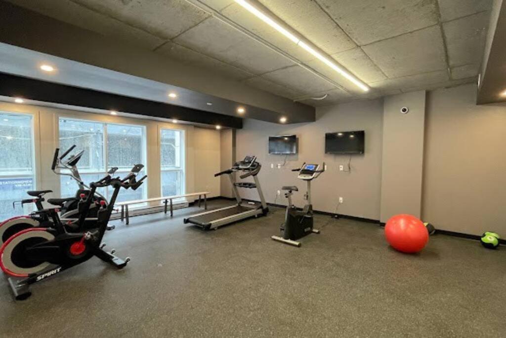 Condo Chic, Centre-Ville Piscine, Terrasse, Gym Ciudad de Quebec Exterior foto